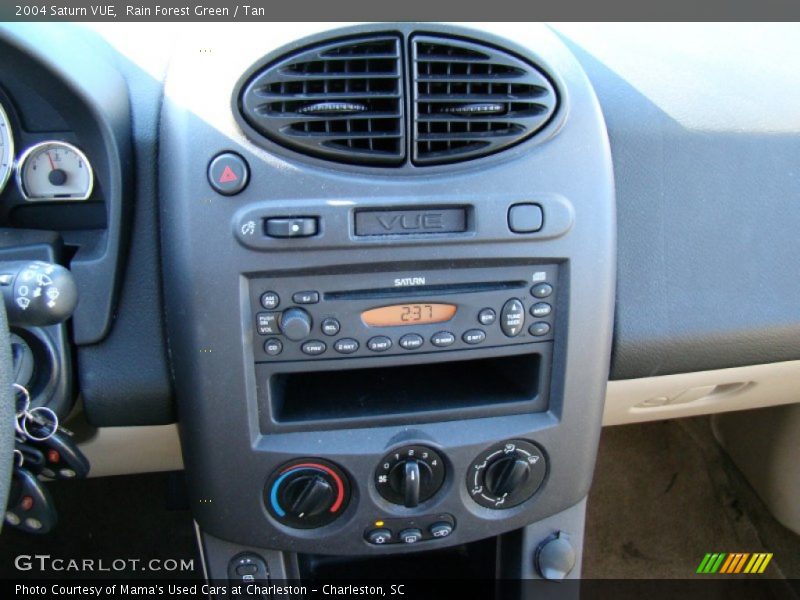 Rain Forest Green / Tan 2004 Saturn VUE