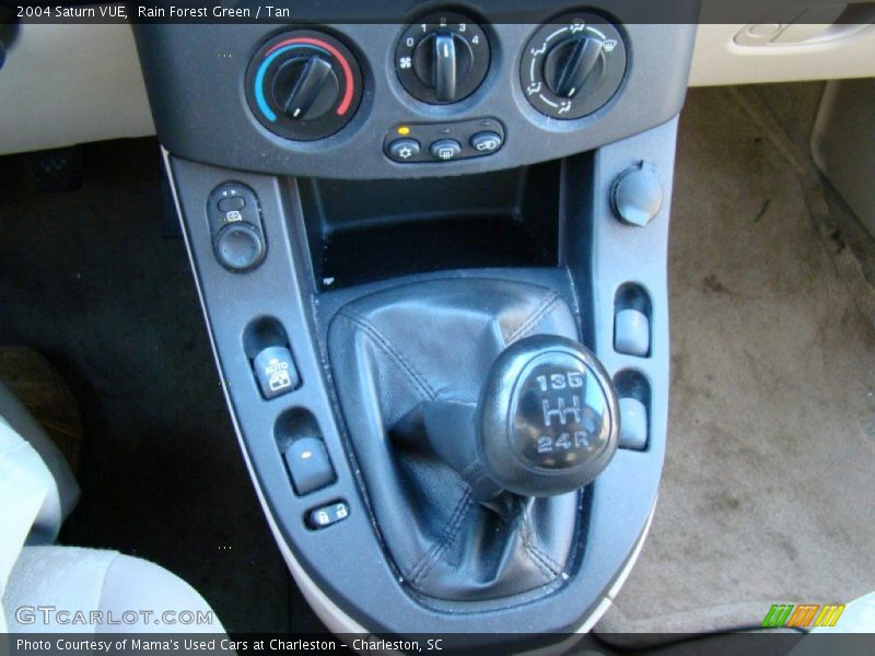 Rain Forest Green / Tan 2004 Saturn VUE
