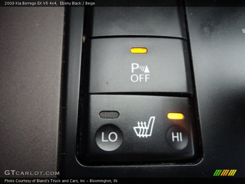 Ebony Black / Beige 2009 Kia Borrego EX V6 4x4