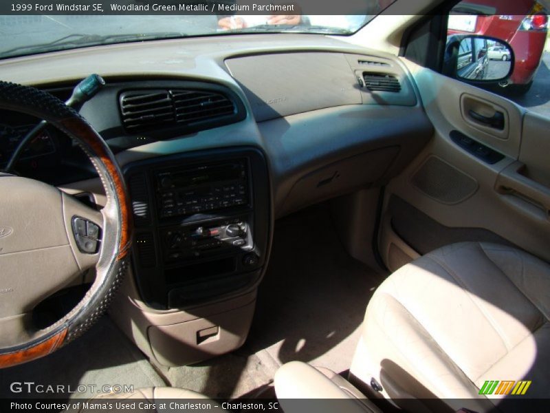 Woodland Green Metallic / Medium Parchment 1999 Ford Windstar SE