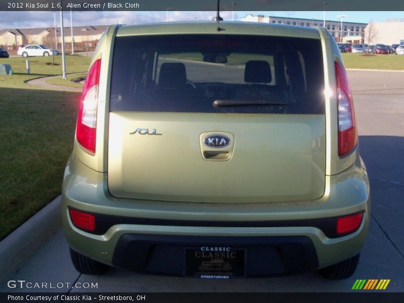 Alien Green / Black Cloth 2012 Kia Soul 1.6