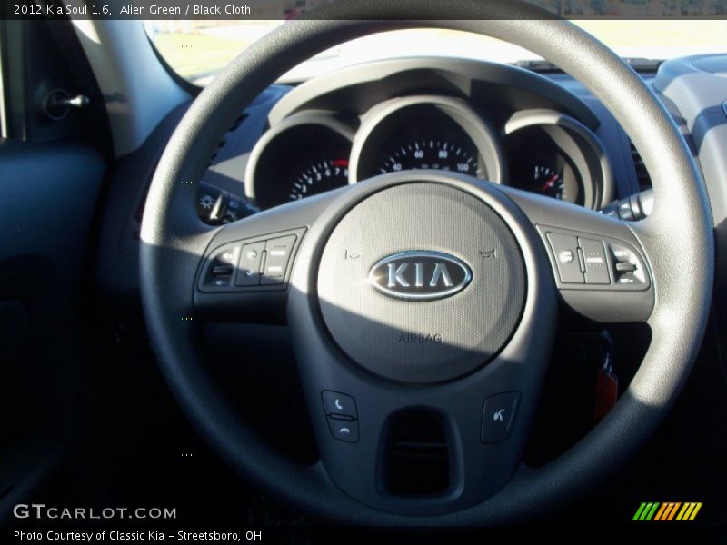 Alien Green / Black Cloth 2012 Kia Soul 1.6