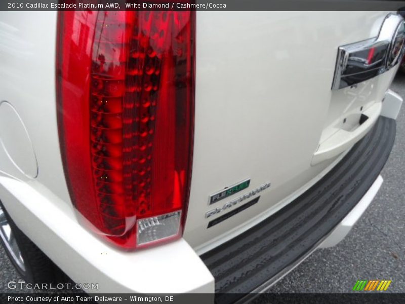 White Diamond / Cashmere/Cocoa 2010 Cadillac Escalade Platinum AWD