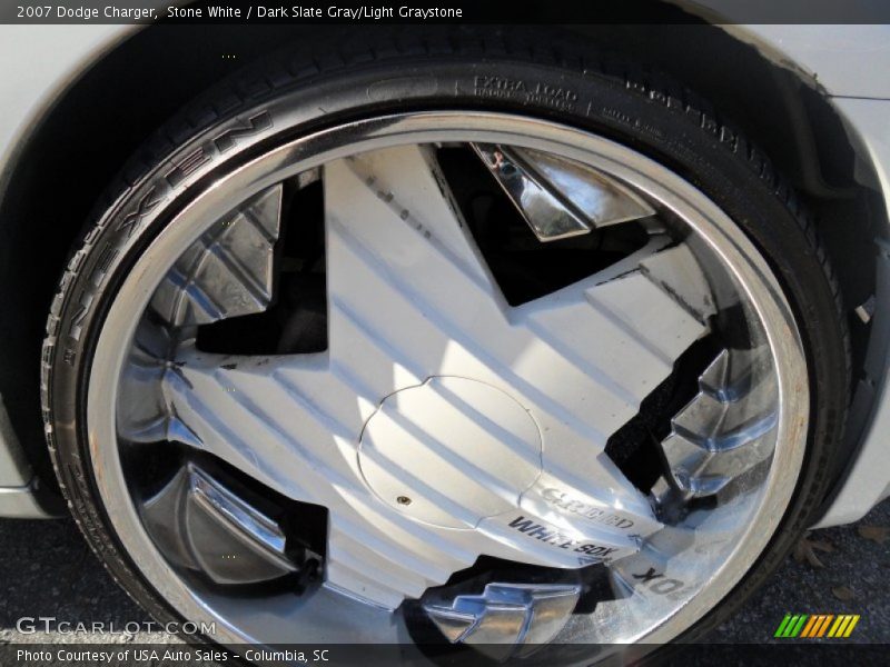 Stone White / Dark Slate Gray/Light Graystone 2007 Dodge Charger