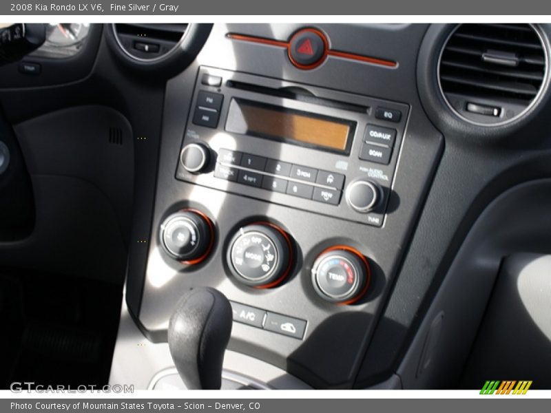 Fine Silver / Gray 2008 Kia Rondo LX V6