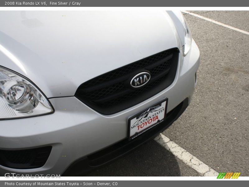 Fine Silver / Gray 2008 Kia Rondo LX V6