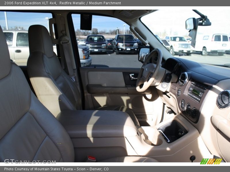 Redfire Metallic / Medium Parchment 2006 Ford Expedition XLT 4x4