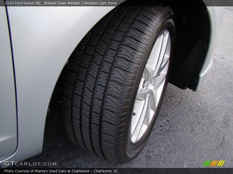 Brilliant Silver Metallic / Medium Light Stone 2010 Ford Fusion SEL