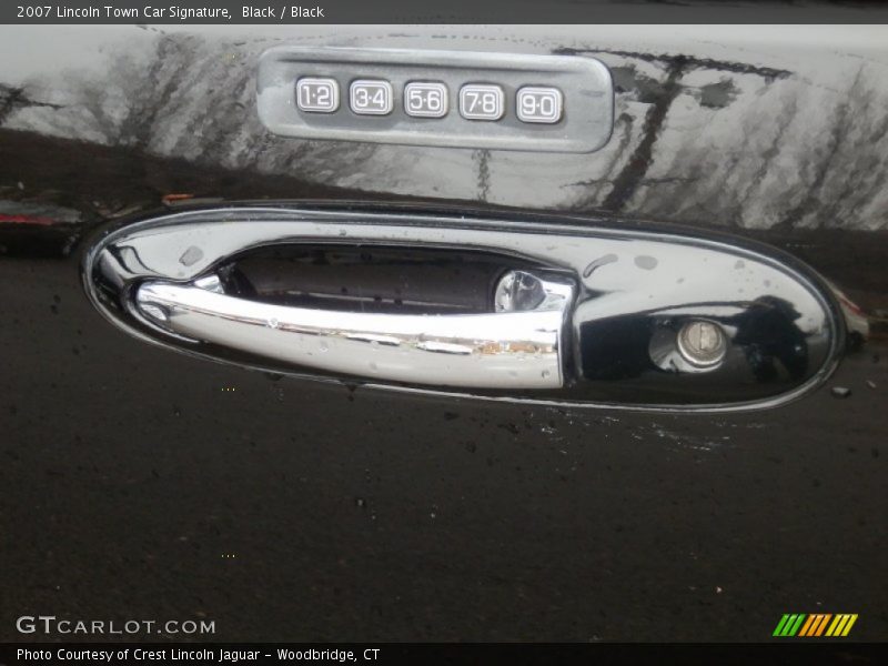 Black / Black 2007 Lincoln Town Car Signature
