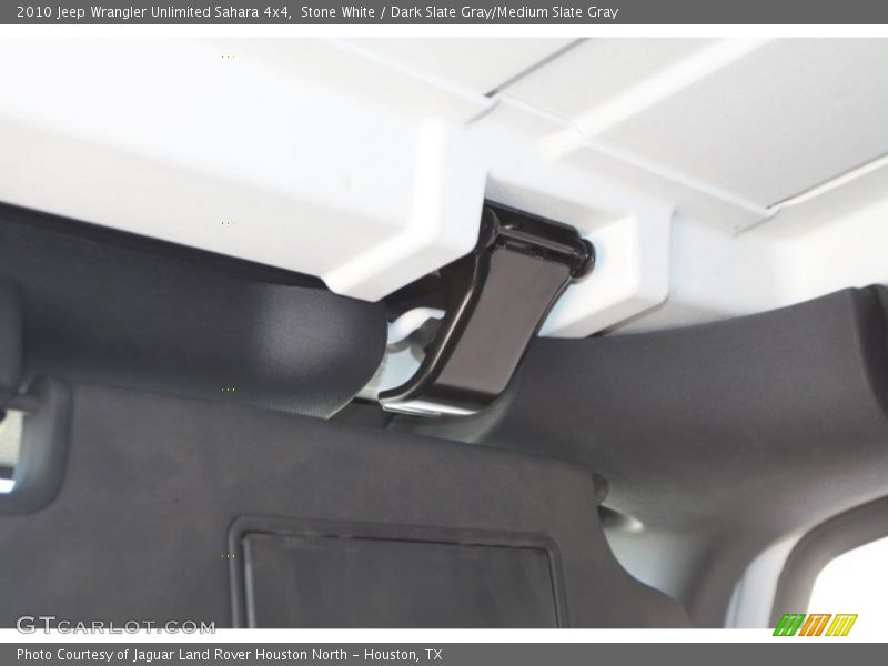 Stone White / Dark Slate Gray/Medium Slate Gray 2010 Jeep Wrangler Unlimited Sahara 4x4