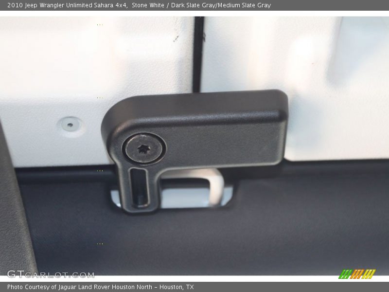 Stone White / Dark Slate Gray/Medium Slate Gray 2010 Jeep Wrangler Unlimited Sahara 4x4