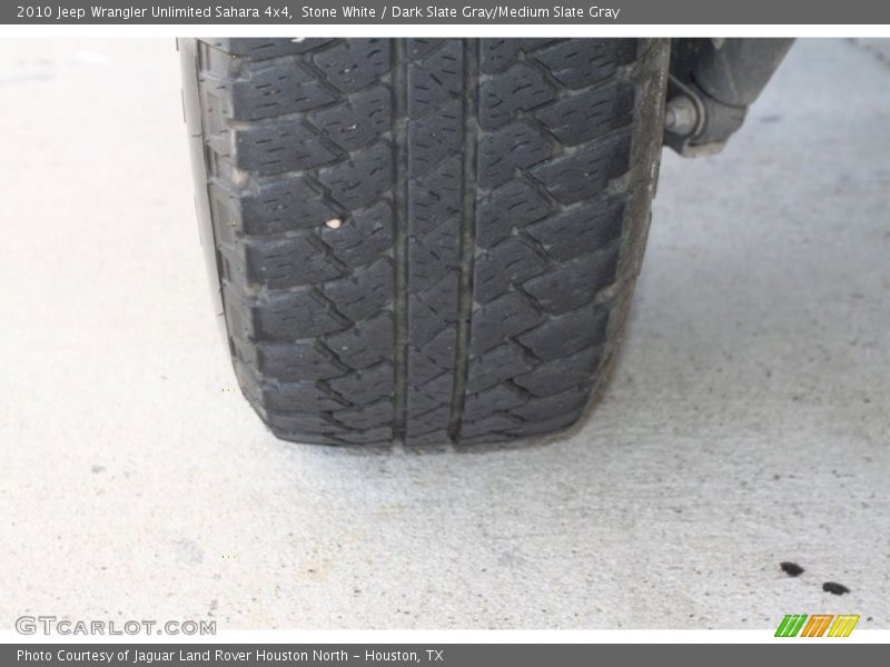Stone White / Dark Slate Gray/Medium Slate Gray 2010 Jeep Wrangler Unlimited Sahara 4x4