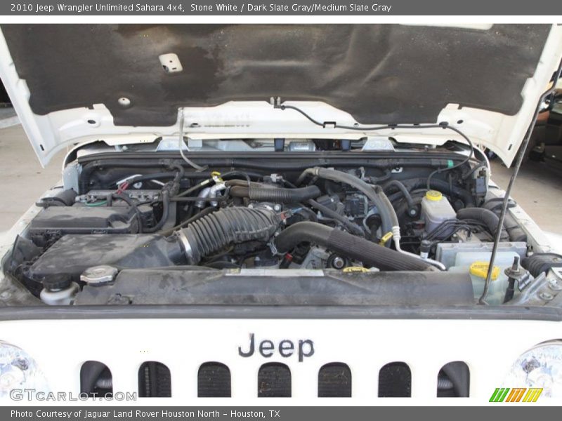 Stone White / Dark Slate Gray/Medium Slate Gray 2010 Jeep Wrangler Unlimited Sahara 4x4