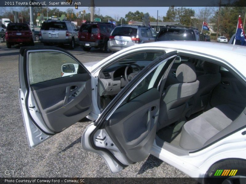 Super White / Ash 2011 Toyota Camry LE