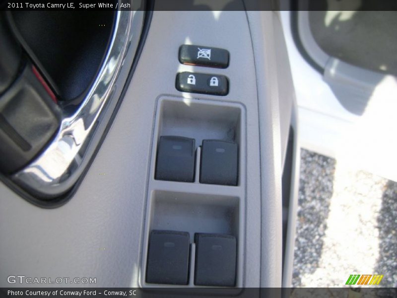 Super White / Ash 2011 Toyota Camry LE