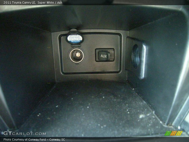 Super White / Ash 2011 Toyota Camry LE