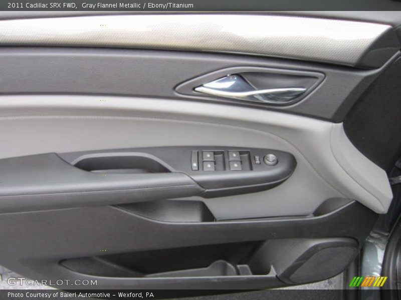 Gray Flannel Metallic / Ebony/Titanium 2011 Cadillac SRX FWD