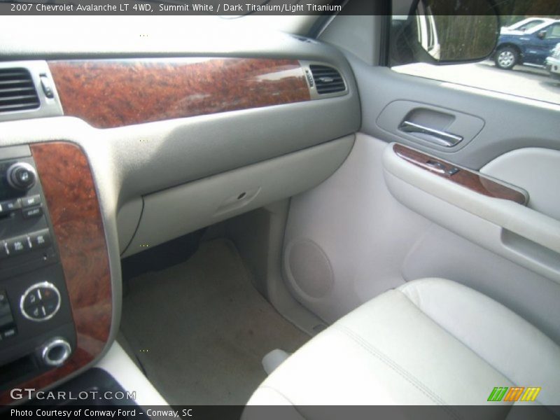 Summit White / Dark Titanium/Light Titanium 2007 Chevrolet Avalanche LT 4WD