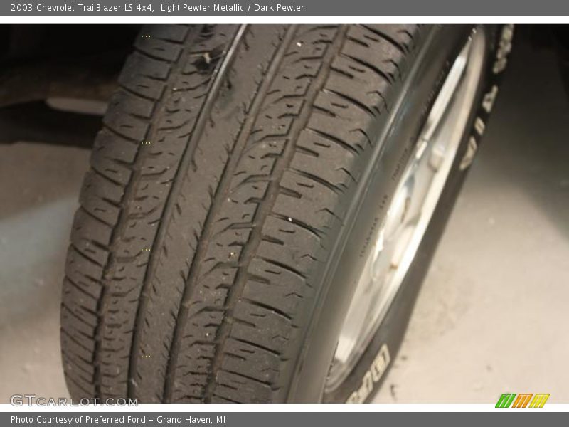Light Pewter Metallic / Dark Pewter 2003 Chevrolet TrailBlazer LS 4x4
