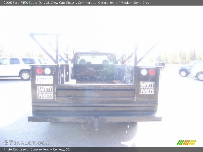 Oxford White / Medium Stone Grey 2008 Ford F450 Super Duty XL Crew Cab Chassis Commercial