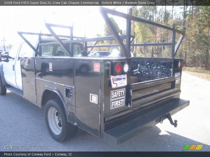 Oxford White / Medium Stone Grey 2008 Ford F450 Super Duty XL Crew Cab Chassis Commercial