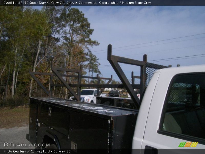 Oxford White / Medium Stone Grey 2008 Ford F450 Super Duty XL Crew Cab Chassis Commercial