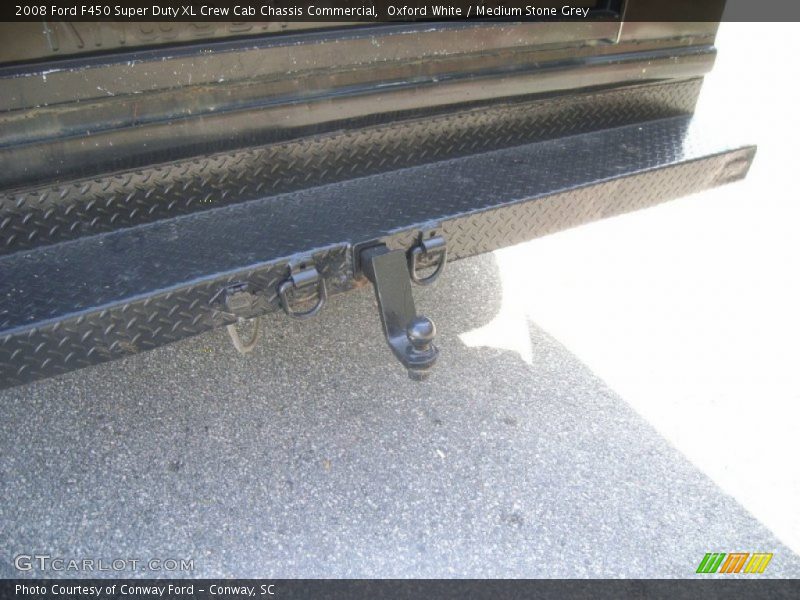 Oxford White / Medium Stone Grey 2008 Ford F450 Super Duty XL Crew Cab Chassis Commercial