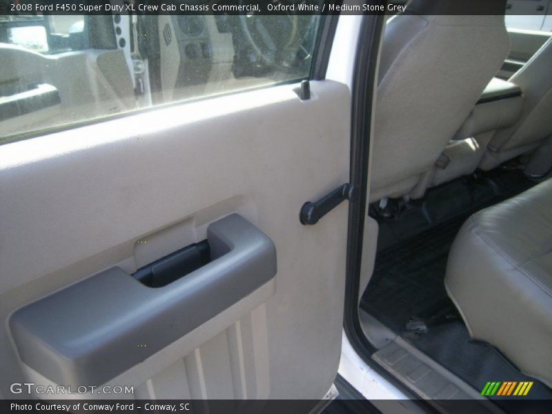 Oxford White / Medium Stone Grey 2008 Ford F450 Super Duty XL Crew Cab Chassis Commercial