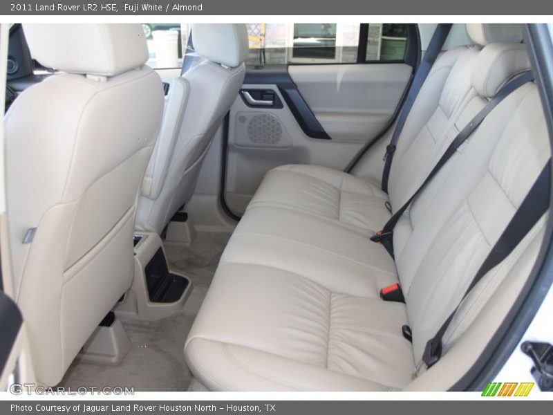 Fuji White / Almond 2011 Land Rover LR2 HSE