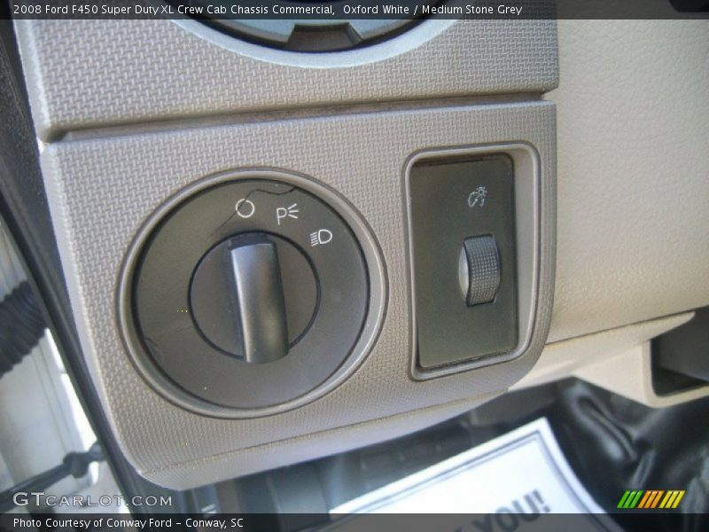 Oxford White / Medium Stone Grey 2008 Ford F450 Super Duty XL Crew Cab Chassis Commercial