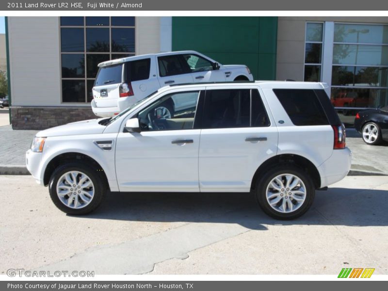 Fuji White / Almond 2011 Land Rover LR2 HSE