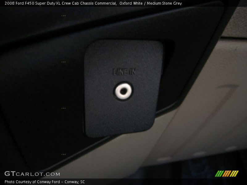 Oxford White / Medium Stone Grey 2008 Ford F450 Super Duty XL Crew Cab Chassis Commercial