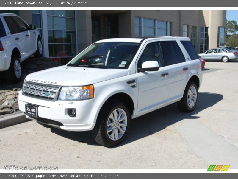 Fuji White / Almond 2011 Land Rover LR2 HSE