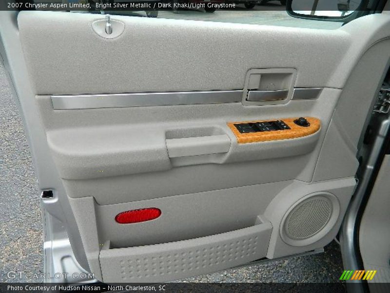 Bright Silver Metallic / Dark Khaki/Light Graystone 2007 Chrysler Aspen Limited