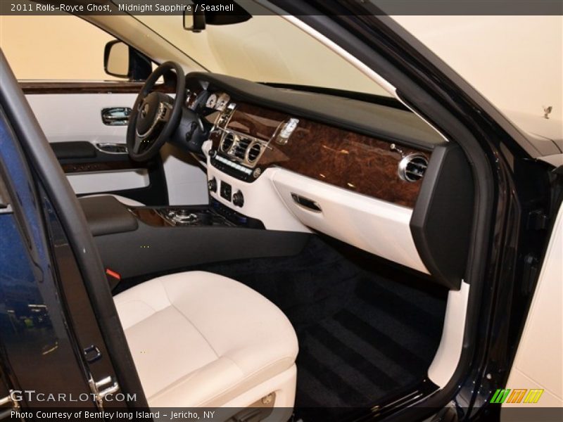 Midnight Sapphire / Seashell 2011 Rolls-Royce Ghost