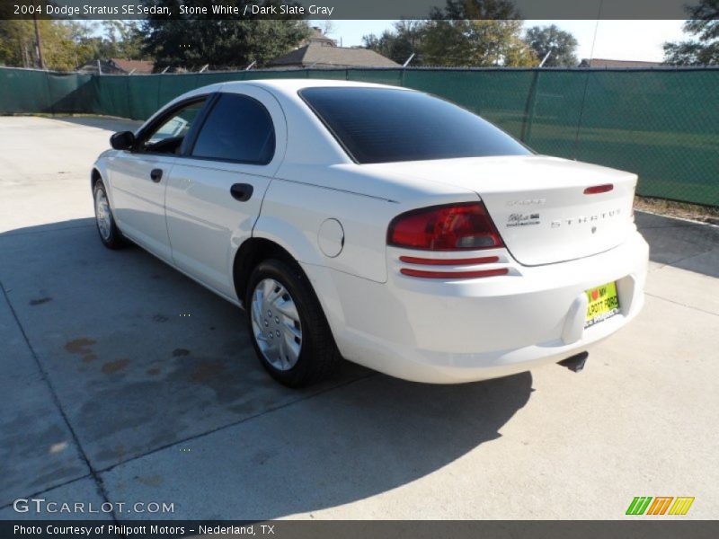 Stone White / Dark Slate Gray 2004 Dodge Stratus SE Sedan