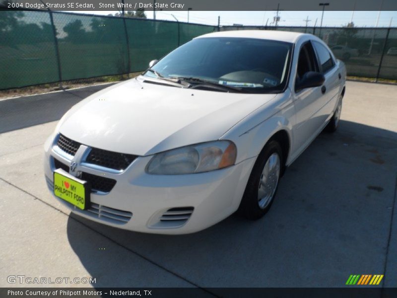 Stone White / Dark Slate Gray 2004 Dodge Stratus SE Sedan