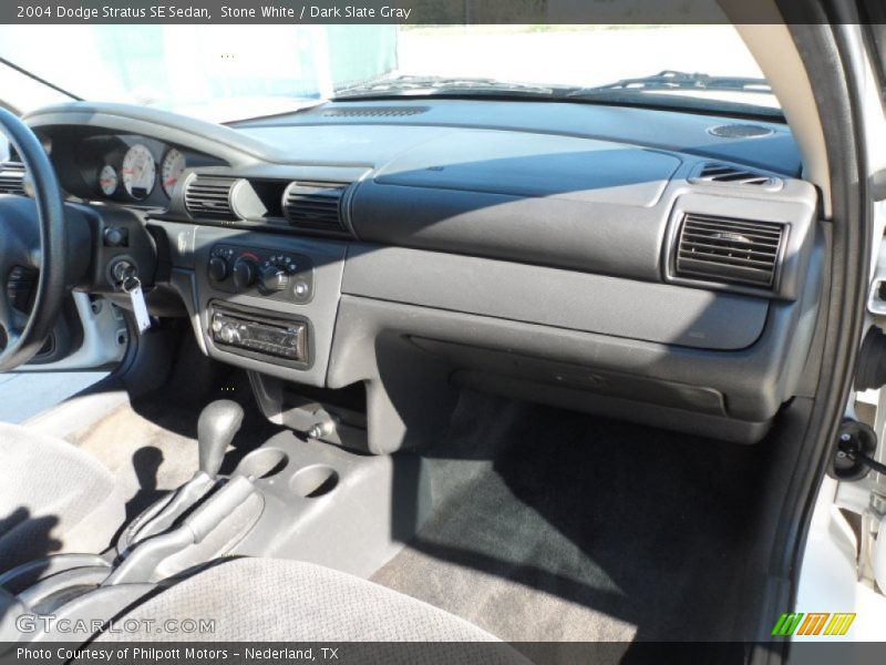 Stone White / Dark Slate Gray 2004 Dodge Stratus SE Sedan