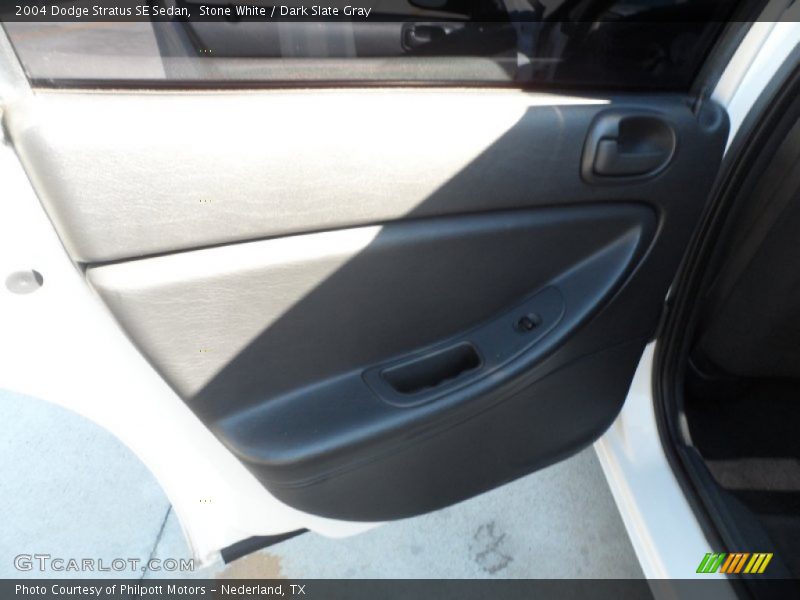 Stone White / Dark Slate Gray 2004 Dodge Stratus SE Sedan