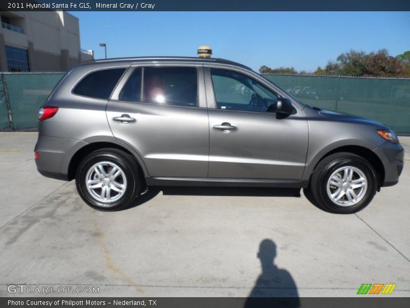 Mineral Gray / Gray 2011 Hyundai Santa Fe GLS