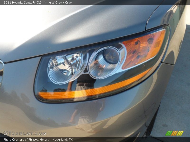 Mineral Gray / Gray 2011 Hyundai Santa Fe GLS