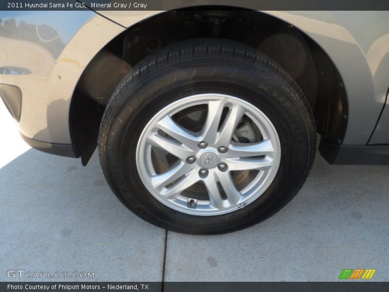 Mineral Gray / Gray 2011 Hyundai Santa Fe GLS
