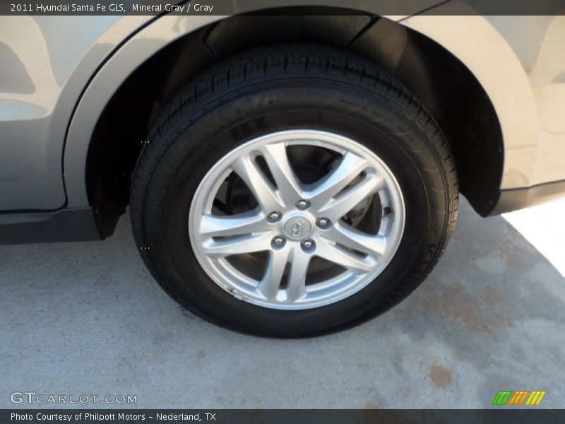 Mineral Gray / Gray 2011 Hyundai Santa Fe GLS