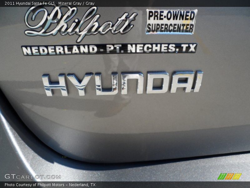 Mineral Gray / Gray 2011 Hyundai Santa Fe GLS