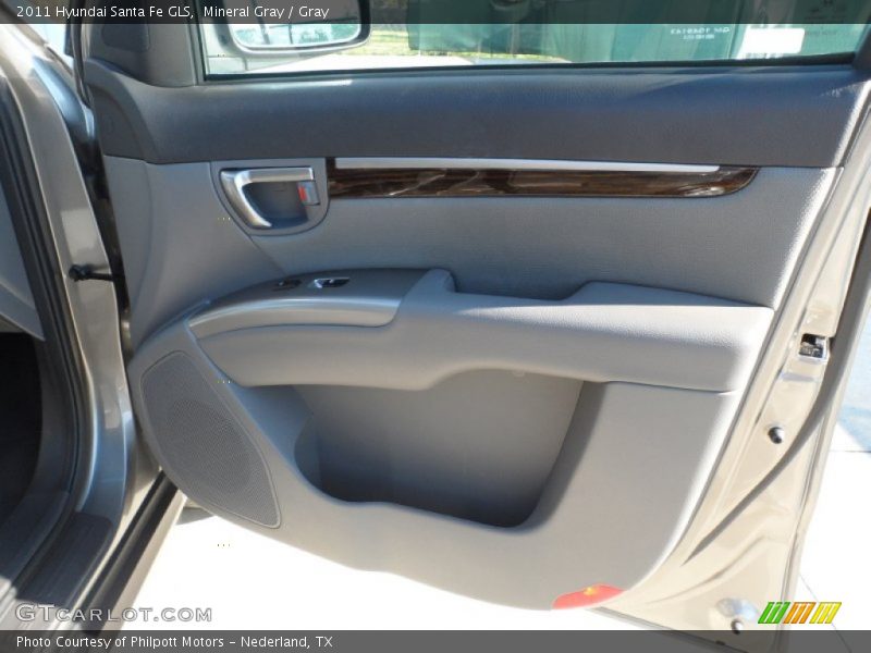 Mineral Gray / Gray 2011 Hyundai Santa Fe GLS