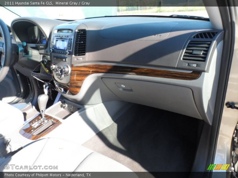Mineral Gray / Gray 2011 Hyundai Santa Fe GLS
