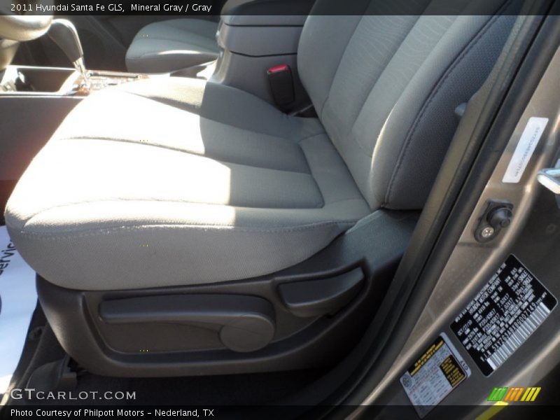 Mineral Gray / Gray 2011 Hyundai Santa Fe GLS
