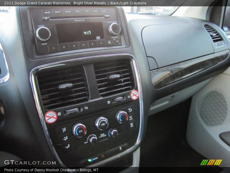 Bright Silver Metallic / Black/Light Graystone 2011 Dodge Grand Caravan Mainstreet