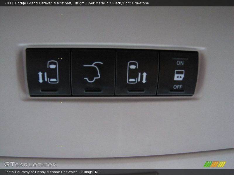 Bright Silver Metallic / Black/Light Graystone 2011 Dodge Grand Caravan Mainstreet