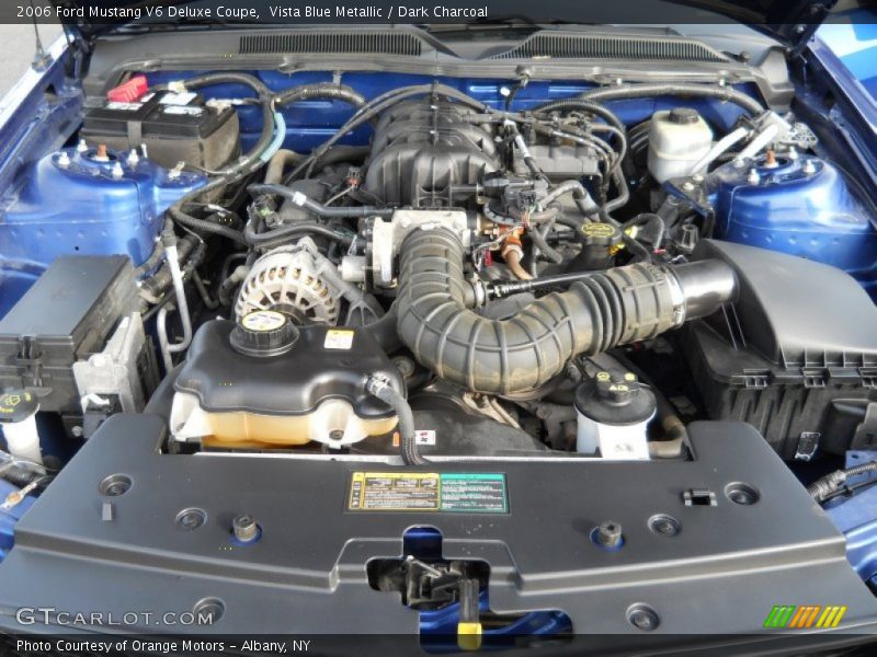 Vista Blue Metallic / Dark Charcoal 2006 Ford Mustang V6 Deluxe Coupe
